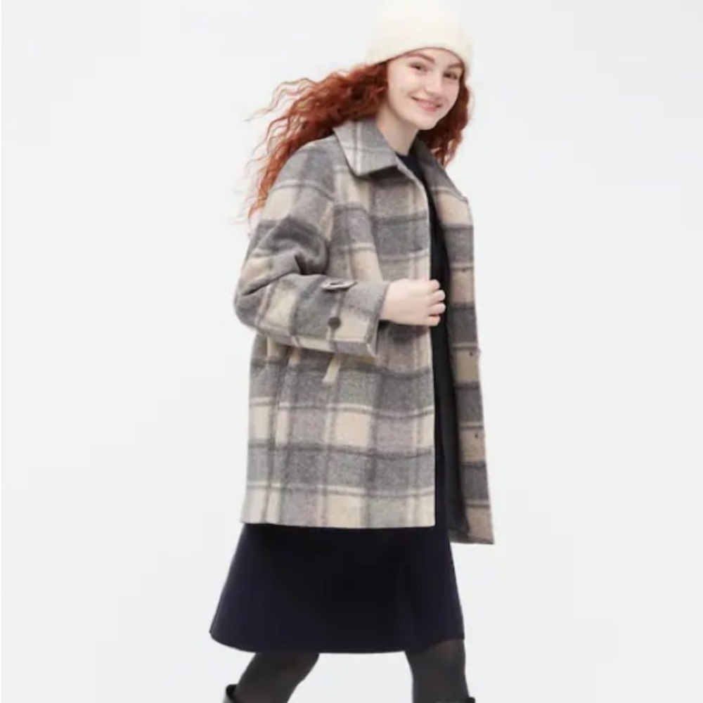 Uniqlo Women’s Brushed Short Coat in light gray size XS